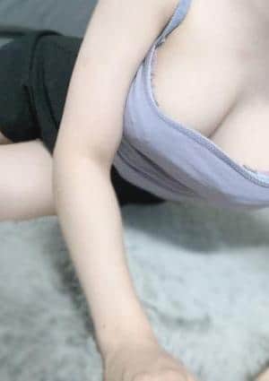 葉月ここね