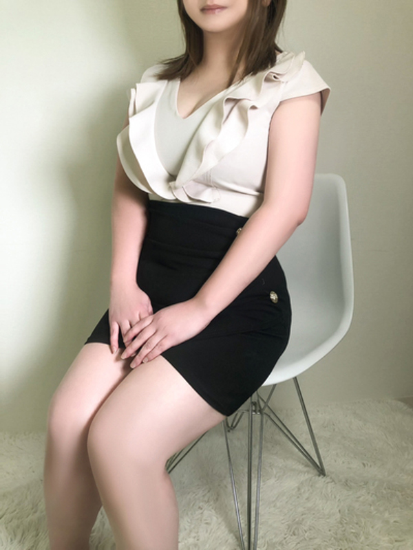 深田せいな