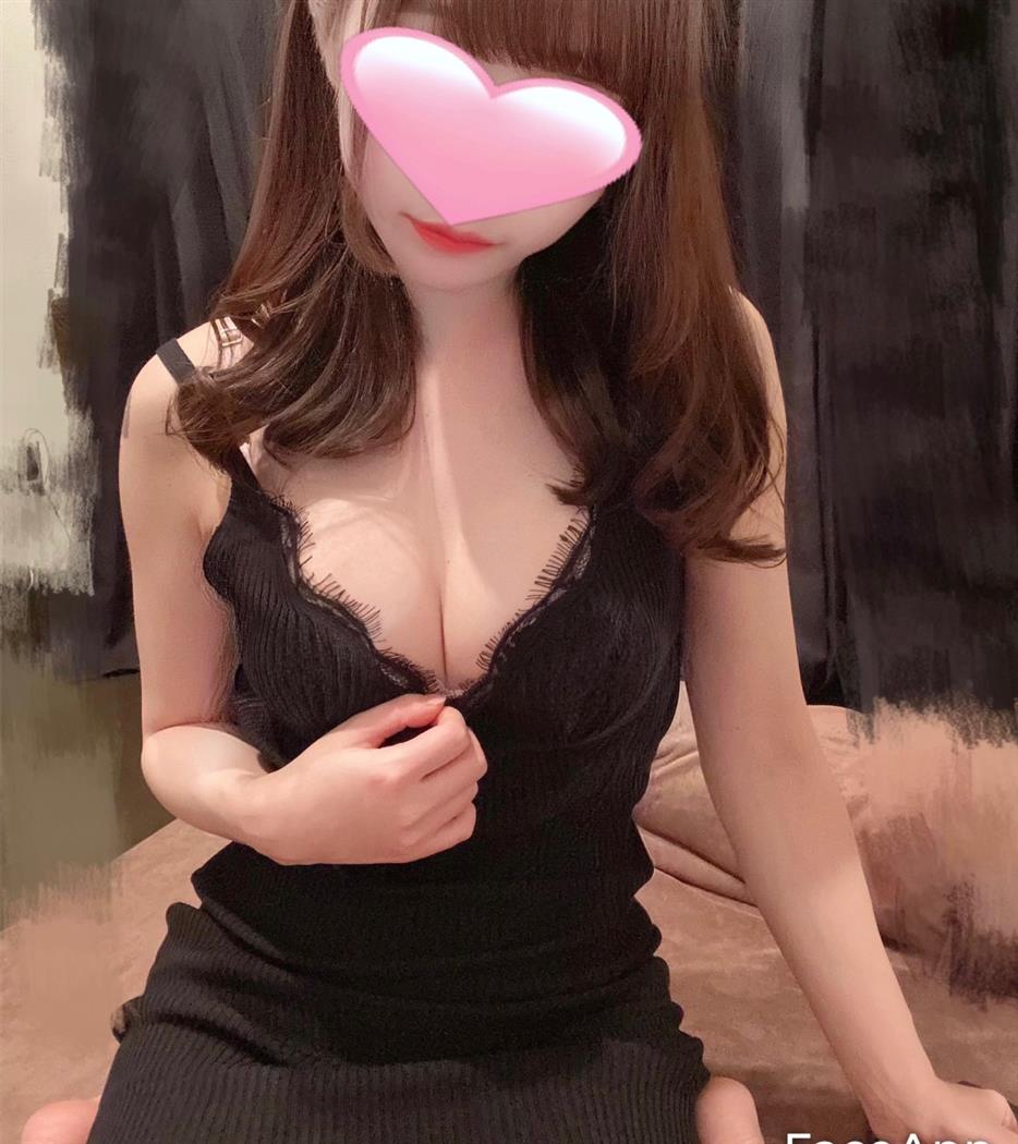 綾瀬みお