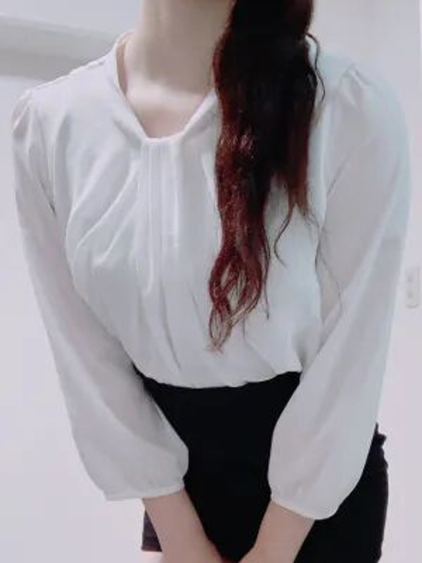 如月彩奈