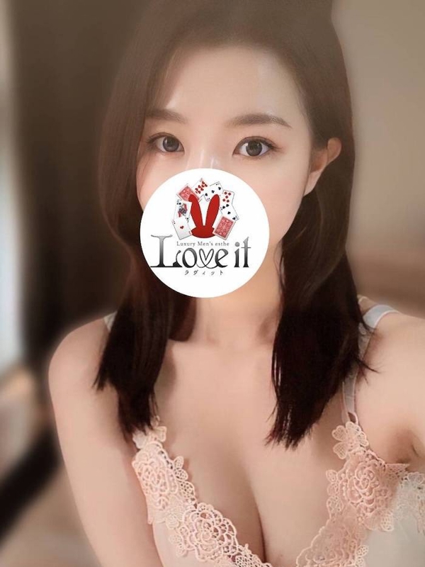 小坂なほ