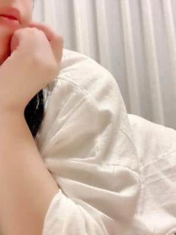 愛沢ひかり