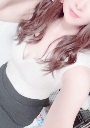 真野　えりな