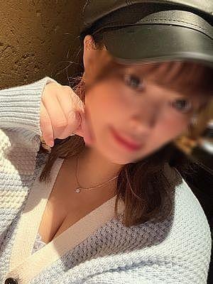 菜穂なほ